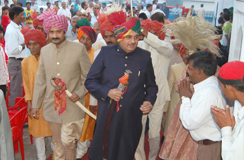 Maharaj going for Gaddi Puja on Dussehra